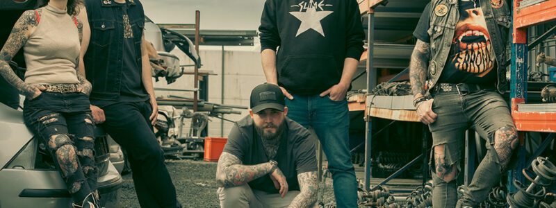 JUNKYARD QUEENS